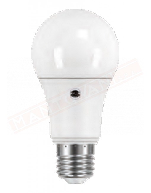 Shot lampadina led sensore crepuscolare luce calda 3000 k equivalente 75 w 1060 lumen utili classe energetica A+