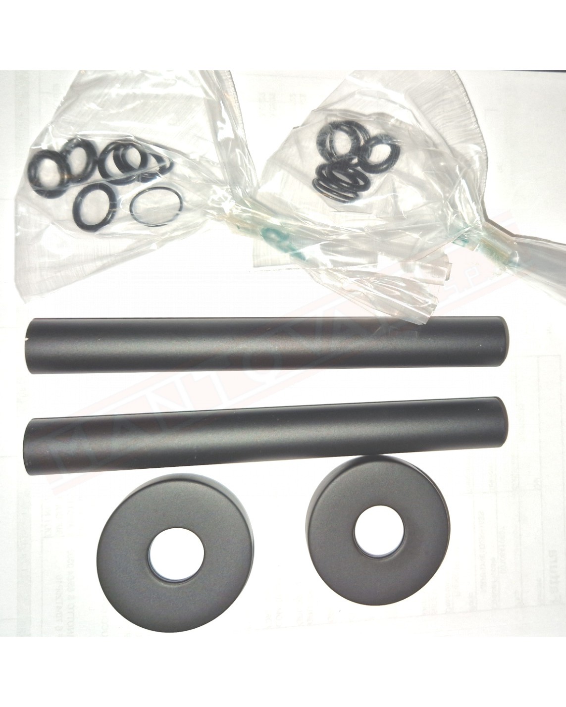 Kit copritubo nero 160mm con 2 tubi e 2 rosoni adatto per tubi fino a diametro 16 mm